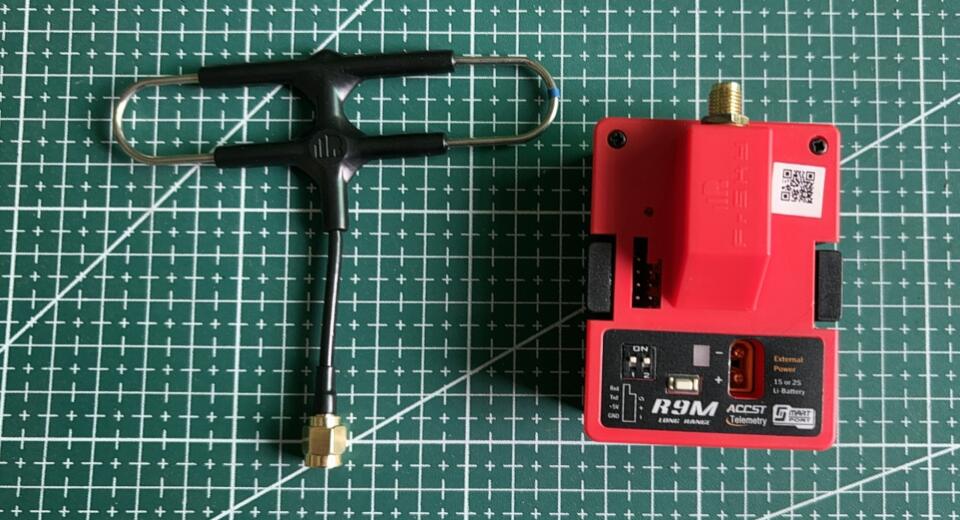 Frsky-rs、r9m、蓄積、900mhz、1w、x9d、 - Frsky Receiver Module のレビューと価格