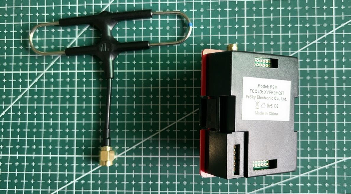 Frsky-rs、r9m、蓄積、900mhz、1w、x9d、 - Frsky Receiver Module のレビューと価格